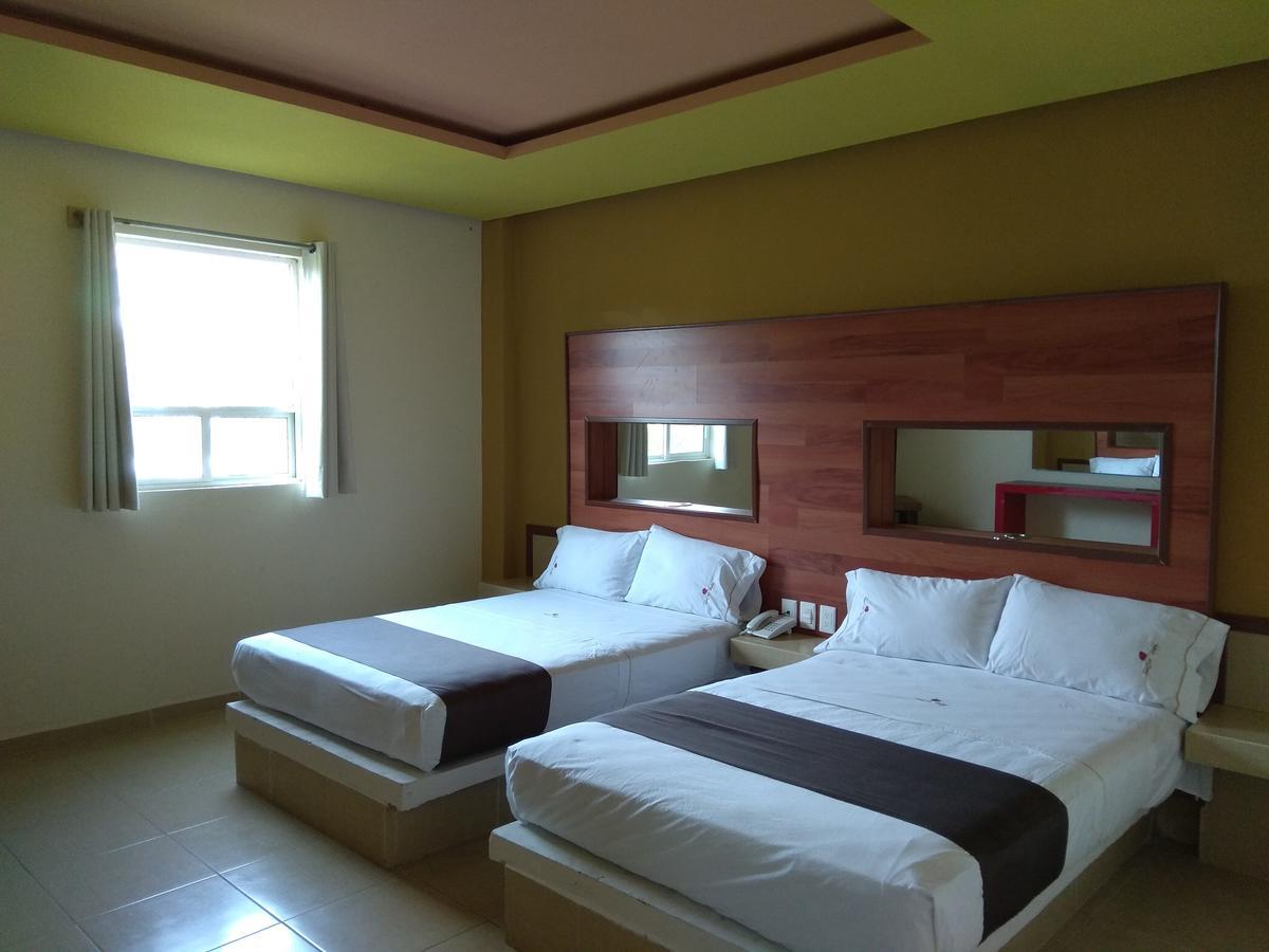 Hotel Rubi Manzanillo Ngoại thất bức ảnh